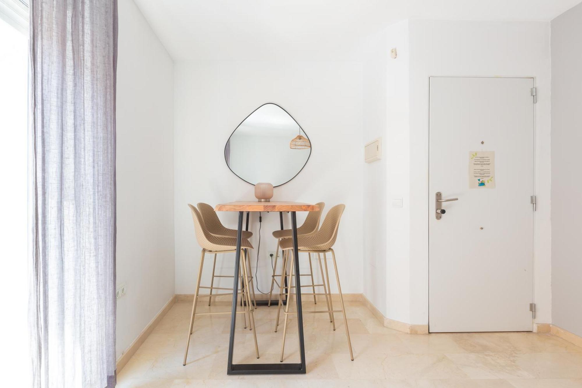 Appartamento Puerta del Centro Málaga Esterno foto
